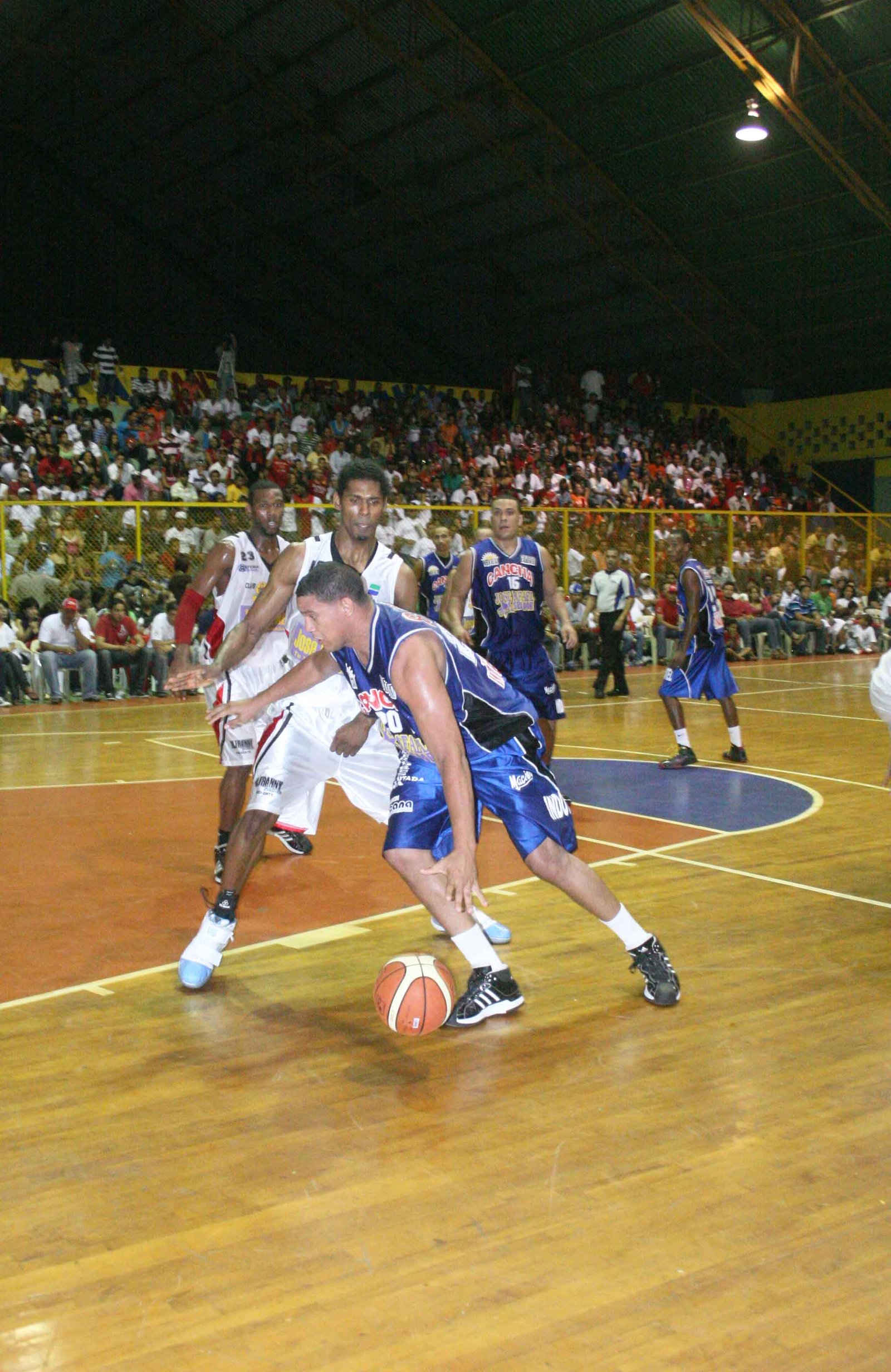 ccion del baloncesto superior de la provincia espaillat 2010